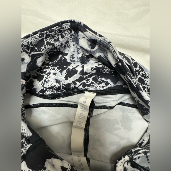 Lululemon Fast & Free 7/8 Tight II *Nulux 25" - Picture 7 of 8